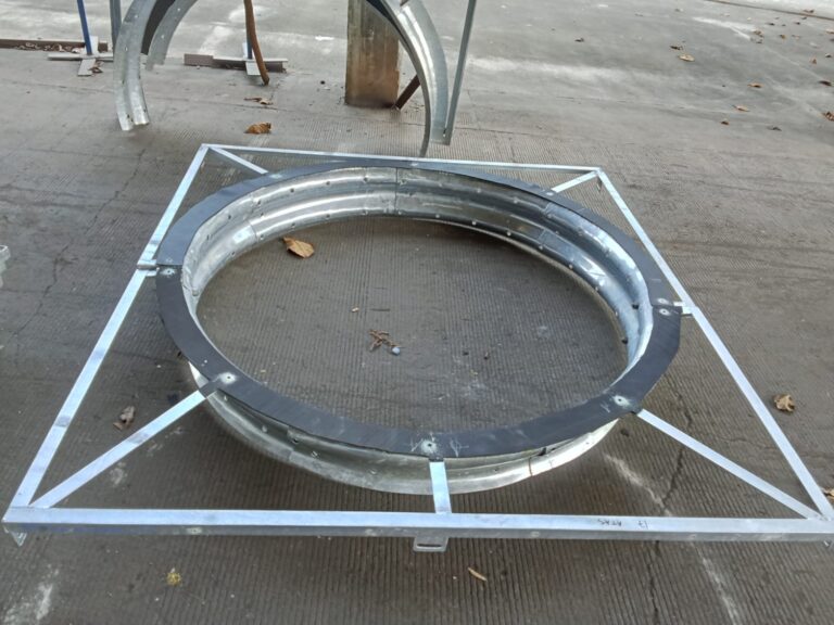 Beranda 10 Frame Pintu Air Gorong-Gorong Baja